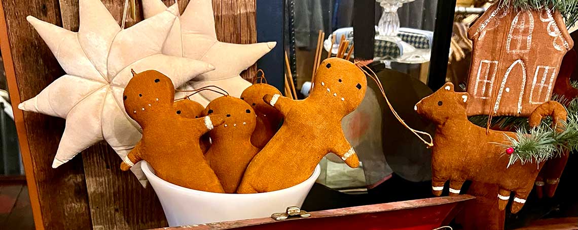 Gingerbread Family and More at The Tweed Weasel Gallery
